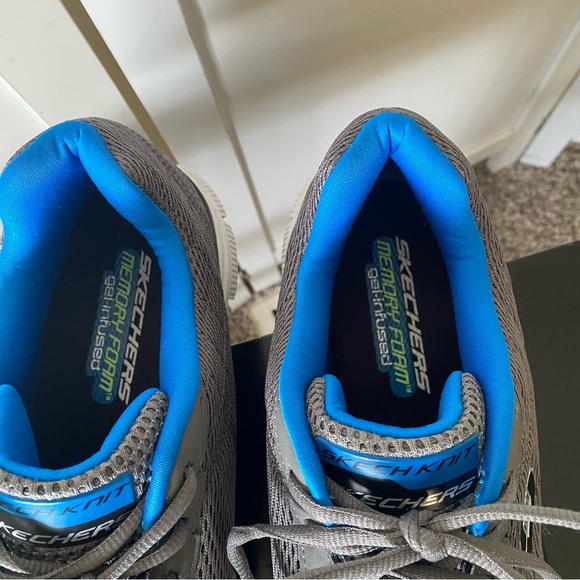 Skechers Mens Flex Sole Memory Foam Size 12 Gel Infused Running Sneaker *STAIN - Picture 7 of 11
